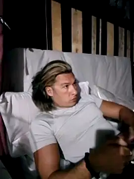 Snapshot of Lovely_milk chatting on 25, 11, 2025 Lovely milk online show from 25, 11, 2025