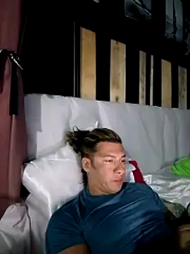 Snapshot of Lovely_milk chatting on 27, 11, 2025 Lovely milk online show from 27, 11, 2025