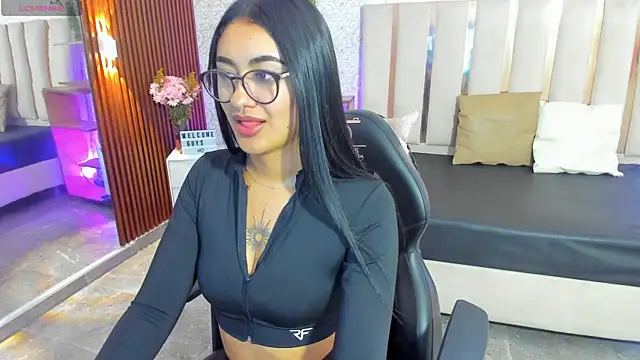 Snapshot of Moonshine_tay chatting on 10, 9, 2025 Moonshine tay online show from 10, 9, 2025