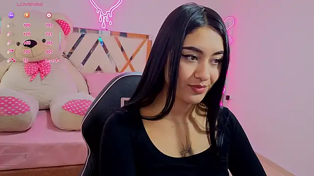 Snapshot of Moonshine_tay chatting on 18, 9, 2025 Moonshine tay online show from 18, 9, 2025