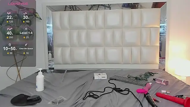 Snapshot of Alhana_pulido chatting on 5, 12, 2024 Alhana pulido online show from 5, 12, 2024