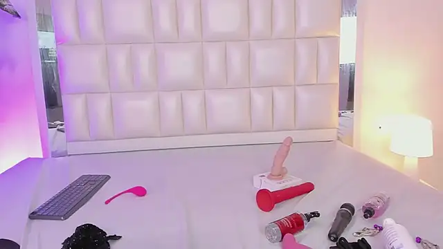 Snapshot of Alhana_pulido chatting on 24, 12, 2024 Alhana pulido online show from 24, 12, 2024