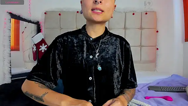 ZuryRamirez  online show from 19, 12, 2024