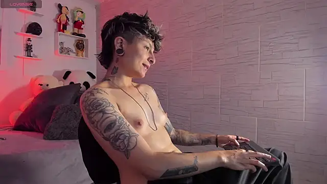 ZuryRamirez  online show from 16, 10, 2025