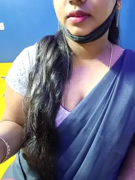 Snapshot of Vaishali90 chatting on 5, 12, 2024 Vaishali90 online show from 5, 12, 2024