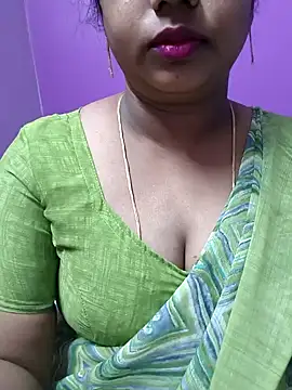 Snapshot of Vaishali90 chatting on 20, 12, 2024 Vaishali90 online show from 20, 12, 2024