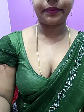Snapshot of Vaishali90 chatting on 4, 3, 2025 Vaishali90 online show from 4, 3, 2025