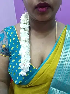 Snapshot of Vaishali90 chatting on 17, 3, 2025 Vaishali90 online show from 17, 3, 2025
