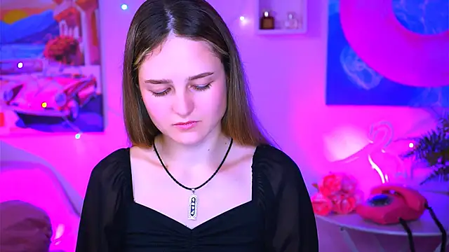 DeboraLarson online show from 21, 1, 2025