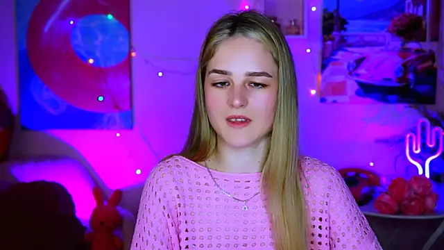 DeboraLarson online show from 21, 3, 2025