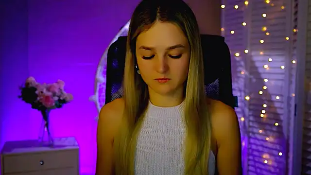 DeboraLarson online show from 29, 11, 2025