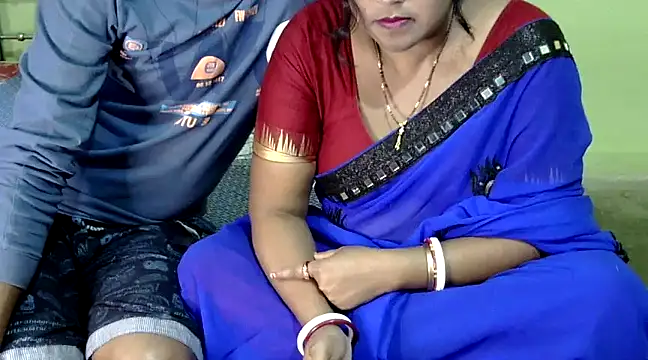 Snapshot of Couple_For_You18 chatting on 13, 1, 2025 Couple For You18 online show from 13, 1, 2025