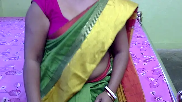 Snapshot of Couple_For_You18 chatting on 11, 3, 2025 Couple For You18 online show from 11, 3, 2025
