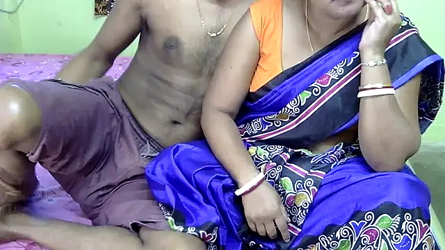 Snapshot of Couple_For_You18 chatting on 12, 3, 2025 Couple For You18 online show from 12, 3, 2025
