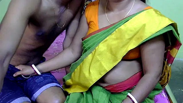Snapshot of Couple_For_You18 chatting on 12, 3, 2025 Couple For You18 online show from 12, 3, 2025