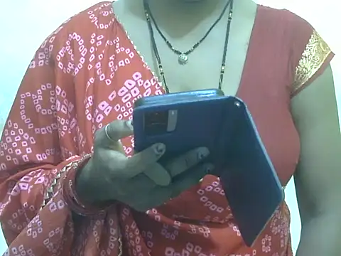 Snapshot of HOT-SEEMAA chatting on 3, 7, 2026 HOT-SEEMAA online show from 3, 7, 2026