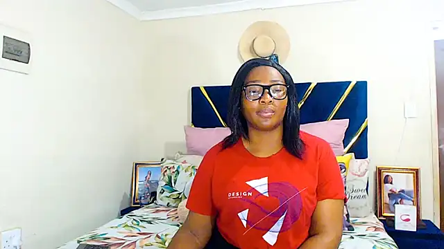 Snapshot of veronica1xxx chatting on 3, 10, 2025 veronica1xxx online show from 3, 10, 2025