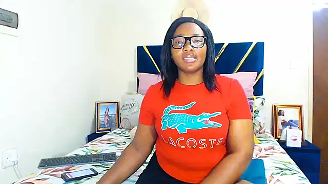Snapshot of veronica1xxx chatting on 5, 10, 2025 veronica1xxx online show from 5, 10, 2025