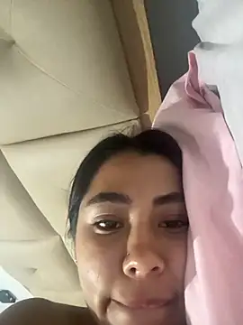 Snapshot of darsha_90 chatting on 18, 10, 2025 darsha 90 online show from 18, 10, 2025