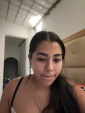 Snapshot of darsha_90 chatting on 8, 5, 2026 darsha 90 online show from 8, 5, 2026