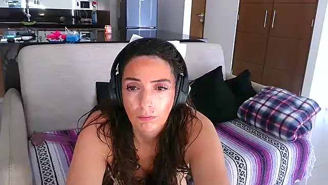 loveattack online show from 29, 12, 2024