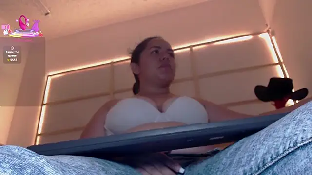 candiapole online show from 24, 9, 2025