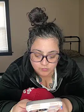 tillymarie34 online show from 23, 11, 2025