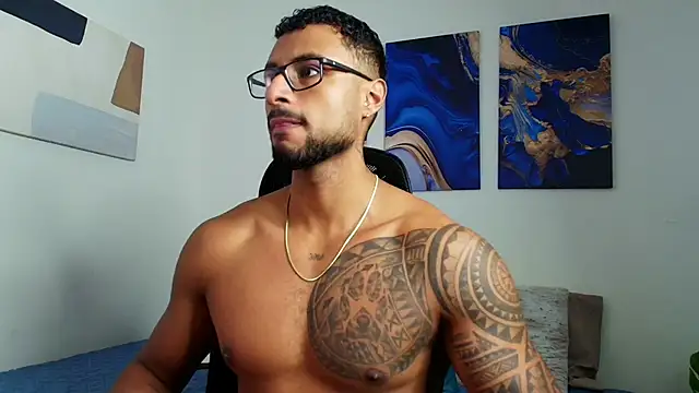 Snapshot of LiamGarcia1 chatting on 10, 9, 2025 LiamGarcia1 online show from 10, 9, 2025