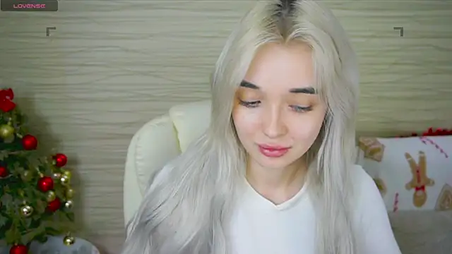 Snapshot of Ashley_S chatting on 2, 2, 2025 Ashley S online show from 2, 2, 2025