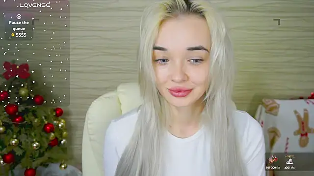 Snapshot of Ashley_S chatting on 2, 2, 2025 Ashley S online show from 2, 2, 2025