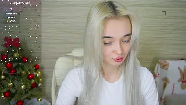 Snapshot of Ashley_S chatting on 3, 2, 2025 Ashley S online show from 3, 2, 2025