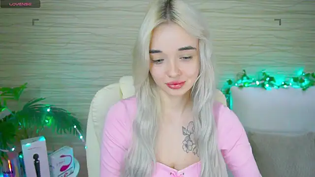 Snapshot of Ashley_S chatting on 7, 2, 2025 Ashley S online show from 7, 2, 2025