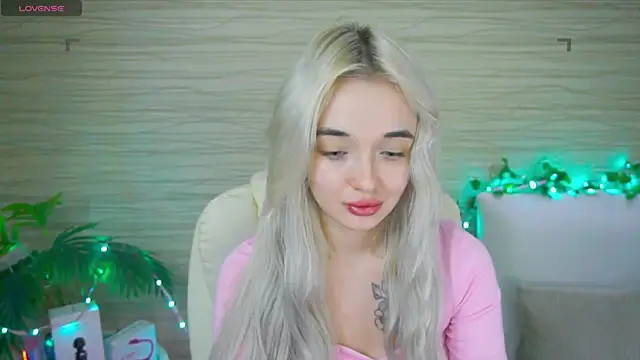 Snapshot of Ashley_S chatting on 7, 2, 2025 Ashley S online show from 7, 2, 2025