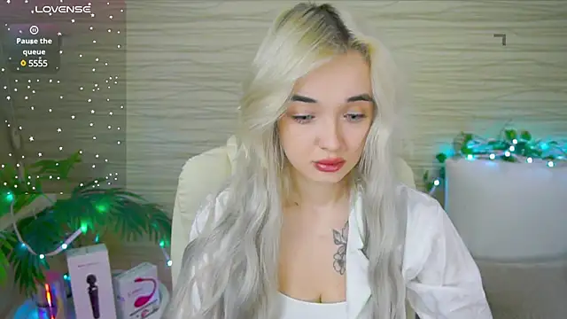 Snapshot of Ashley_S chatting on 10, 2, 2025 Ashley S online show from 10, 2, 2025