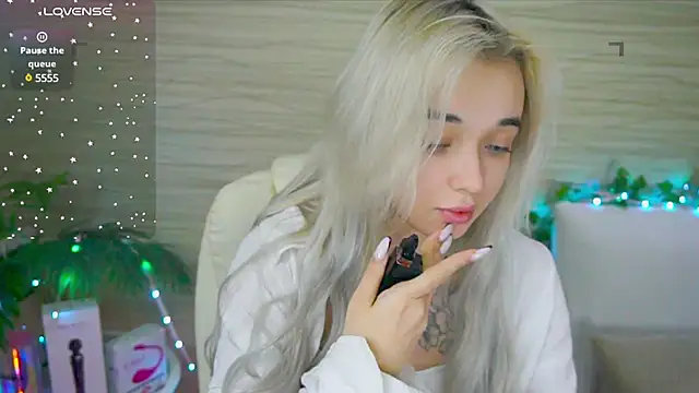 Snapshot of Ashley_S chatting on 12, 2, 2025 Ashley S online show from 12, 2, 2025