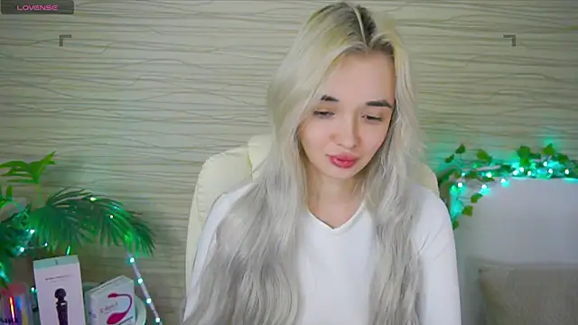 Snapshot of Ashley_S chatting on 16, 2, 2025 Ashley S online show from 16, 2, 2025