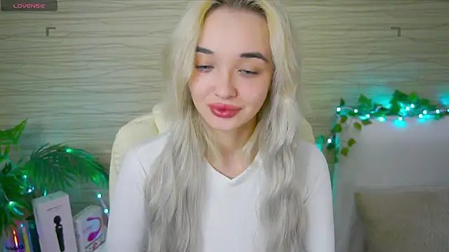 Snapshot of Ashley_S chatting on 21, 2, 2025 Ashley S online show from 21, 2, 2025