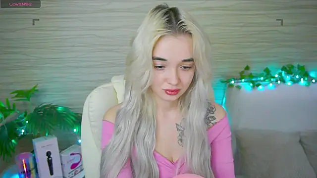 Snapshot of Ashley_S chatting on 25, 2, 2025 Ashley S online show from 25, 2, 2025