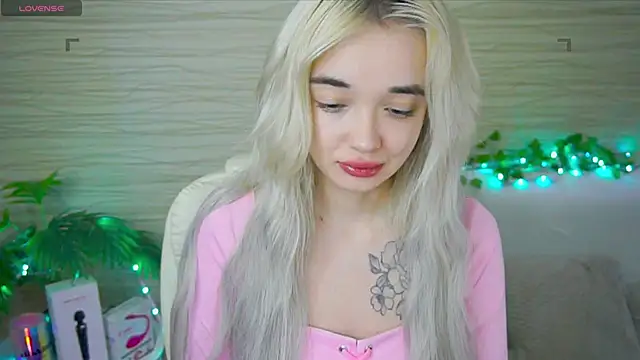 Snapshot of Ashley_S chatting on 25, 2, 2025 Ashley S online show from 25, 2, 2025