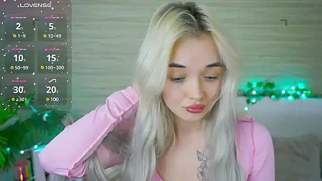 Snapshot of Ashley_S chatting on 6, 3, 2025 Ashley S online show from 6, 3, 2025