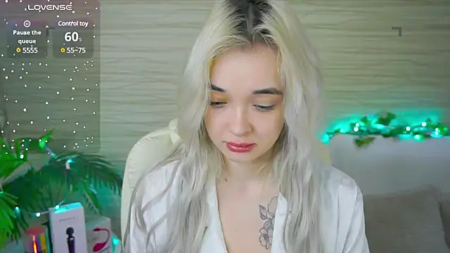 Snapshot of Ashley_S chatting on 10, 3, 2025 Ashley S online show from 10, 3, 2025