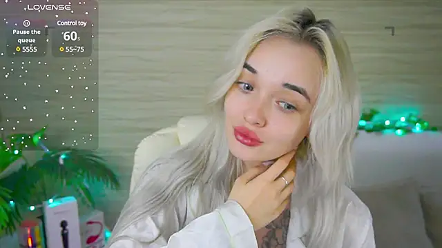 Snapshot of Ashley_S chatting on 11, 3, 2025 Ashley S online show from 11, 3, 2025