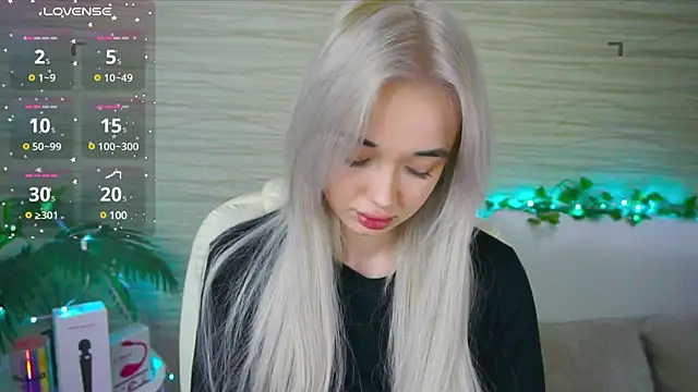 Snapshot of Ashley_S chatting on 16, 3, 2025 Ashley S online show from 16, 3, 2025