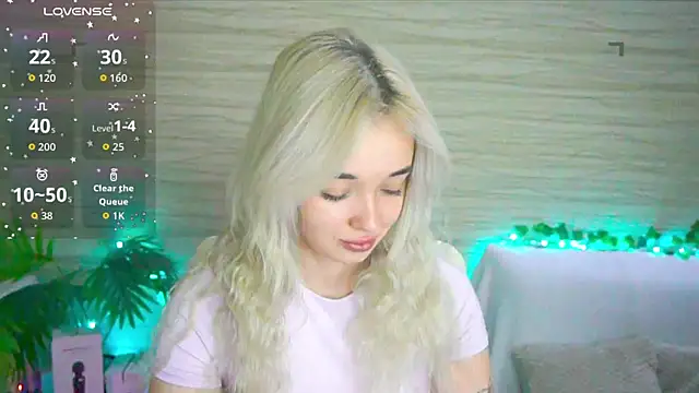 Snapshot of Ashley_S chatting on 9, 9, 2025 Ashley S online show from 9, 9, 2025