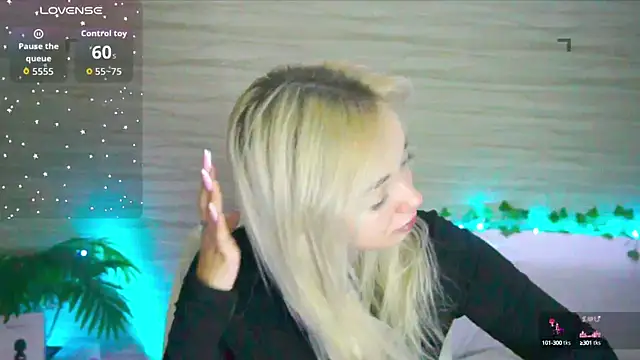 Snapshot of Ashley_S chatting on 17, 9, 2025 Ashley S online show from 17, 9, 2025