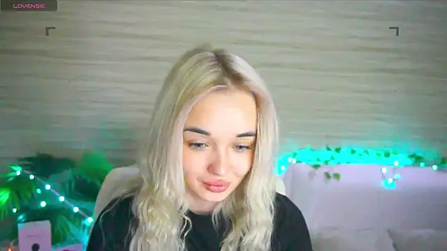 Snapshot of Ashley_S chatting on 26, 9, 2025 Ashley S online show from 26, 9, 2025