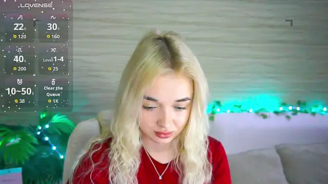 Snapshot of Ashley_S chatting on 15, 10, 2025 Ashley S online show from 15, 10, 2025