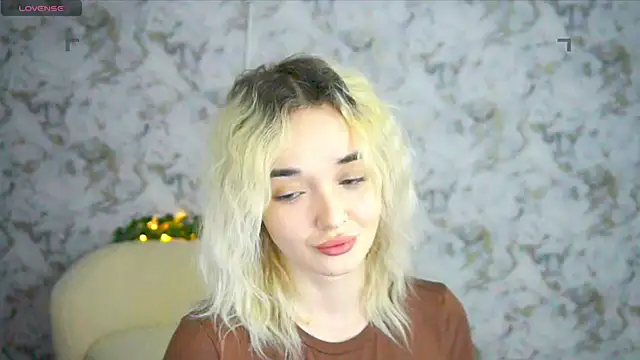 Ashley S online show from 19, 4, 2026