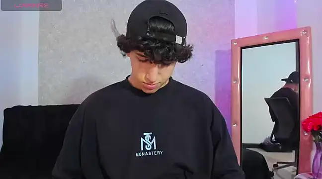 Kerverr  online show from 13, 12, 2024