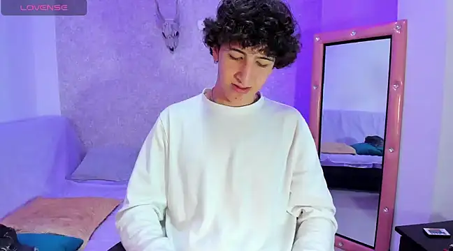 Kerverr  online show from 3, 1, 2025